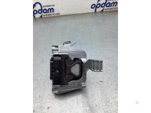 Gebruikte Motorrubber Volkswagen Golf VIII (CD1) 2.0 GTI 16V Prijs € 45,00 Margeregeling aangeboden door Gebr Opdam B.V.