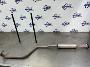 Gebruikte Uitlaat Middendemper Mazda Premacy 1.8 16V Prijs € 40,00 Margeregeling aangeboden door Gebr Opdam B.V.