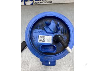 Gebruikte Benzinepomp Audi A3 Limousine (8VS/8VM) 1.5 35 TFSI 16V Prijs € 50,00 Margeregeling aangeboden door Gebr Opdam B.V.