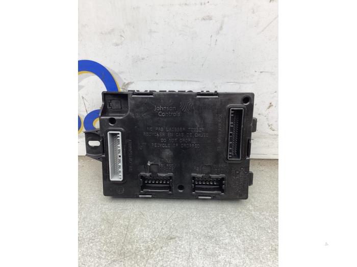 Gebruikte Computer Body Control Smart Forfour (453) 1.0 12V Prijs € 75,00 Margeregeling aangeboden door Gebr Opdam B.V.