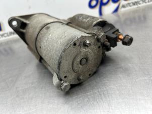 Gebruikte Startmotor Opel Astra H SW (L35) 1.6 16V Twinport Prijs € 25,00 Margeregeling aangeboden door Gebr Opdam B.V.