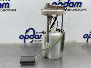 Gebruikte Benzinepomp Fiat 500C (312) 0.9 TwinAir 80 Prijs € 35,00 Margeregeling aangeboden door Gebr Opdam B.V.