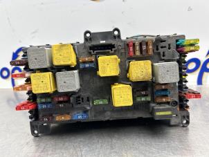 Gebruikte Zekeringkast Mercedes Vito (639.6) 2.2 113 CDI 16V Euro 5 Prijs € 225,00 Margeregeling aangeboden door Gebr Opdam B.V.