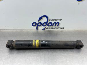 Gebruikte Schokdemper links-achter Mercedes Vito (639.6) 2.2 113 CDI 16V Euro 5 Prijs € 30,00 Margeregeling aangeboden door Gebr Opdam B.V.