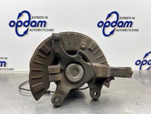 Gebruikte Fusee rechts-voor Mercedes Vito (639.6) 2.2 113 CDI 16V Euro 5 Prijs € 100,00 Margeregeling aangeboden door Gebr Opdam B.V.