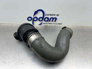 Gebruikte Intercooler Slang Mercedes Vito (639.6) 2.2 113 CDI 16V Euro 5 Prijs € 50,00 Margeregeling aangeboden door Gebr Opdam B.V.
