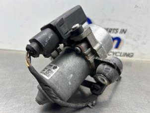 Gebruikte Vacuumpomp (Benzine) Volkswagen Polo VI (AW1) 1.0 TSI 12V BlueMotion Prijs € 60,00 Margeregeling aangeboden door Gebr Opdam B.V.