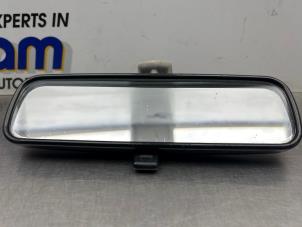 Gebruikte Binnenspiegel Toyota Yaris (P1) 1.3 16V VVT-i Prijs € 25,00 Margeregeling aangeboden door Gebr Opdam B.V.