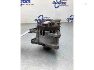 Gebruikte Dynamo Peugeot 308 SW (L4/L9/LC/LJ/LR) 1.2 12V e-THP PureTech 130 Prijs € 100,00 Margeregeling aangeboden door Gebr Opdam B.V.