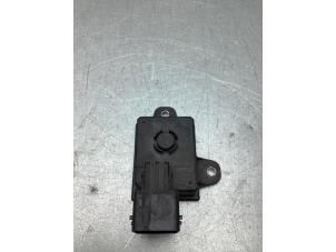 Gebruikte Start/Stop relais Peugeot 308 SW (L4/L9/LC/LJ/LR) 1.2 12V e-THP PureTech 130 Prijs € 35,00 Margeregeling aangeboden door Gebr Opdam B.V.