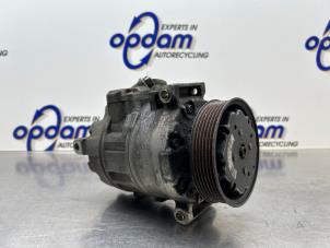 Gebruikte Aircopomp Volkswagen Golf V (1K1) 1.6 FSI 16V Prijs € 99,00 Margeregeling aangeboden door Gebr Opdam B.V.