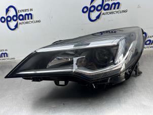 Gebruikte Linker Koplamp Opel Astra K Sports Tourer 1.4 16V Prijs € 250,00 Margeregeling aangeboden door Gebr Opdam B.V.