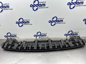 Gebruikte Bumperbalk voor Toyota Prius (ZVW3) 1.8 16V Prijs € 75,00 Margeregeling aangeboden door Gebr Opdam B.V.