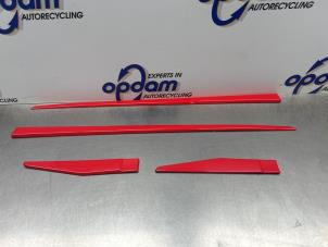 Nieuwe Portierlijst Toyota Yaris IV (P21/PA1/PH1) 1.0 12V VVT-i Prijs € 121,00 Inclusief btw aangeboden door Gebr Opdam B.V.