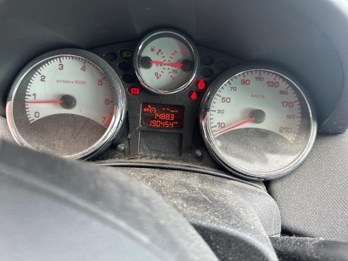 Motor van een Peugeot 207 SW (WE/WU) 1.6 16V VTRi 2011