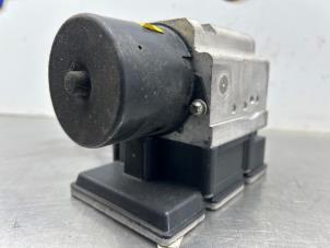 Gebruikte ABS Pomp Opel Vectra C GTS 2.2 DIG 16V Prijs € 75,00 Margeregeling aangeboden door Gebr Opdam B.V.