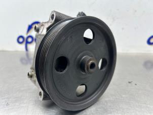 Gebruikte Stuurbekrachtiging Pomp Ford Focus 2 Wagon 1.4 16V Prijs € 125,00 Margeregeling aangeboden door Gebr Opdam B.V.