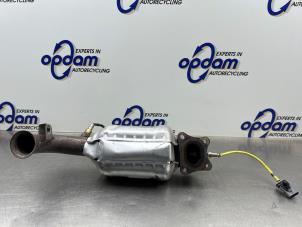 Gebruikte Katalysator Peugeot 208 II (UB/UH/UP) 1.2 Vti 12V PureTech 75 Prijs € 400,00 Margeregeling aangeboden door Gebr Opdam B.V.