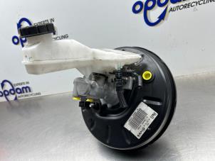 Gebruikte Rembol Peugeot 208 II (UB/UH/UP) 1.2 Vti 12V PureTech 75 Prijs € 125,00 Margeregeling aangeboden door Gebr Opdam B.V.