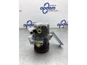 Gebruikte Aircopomp Nissan Micra (K13) 1.2 12V Prijs € 150,00 Margeregeling aangeboden door Gebr Opdam B.V.