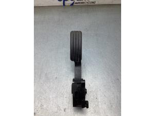 Gebruikte Sensor Gaspedaalpositie Fiat Talento 2.0 EcoJet BiTurbo 145 Prijs € 60,50 Inclusief btw aangeboden door Gebr Opdam B.V.