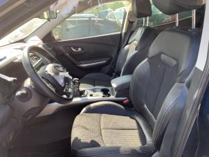 Gebruikte Armleuning Renault Kadjar (RFEH) 1.2 Energy TCE 130 Prijs op aanvraag aangeboden door Gebr Opdam B.V.
