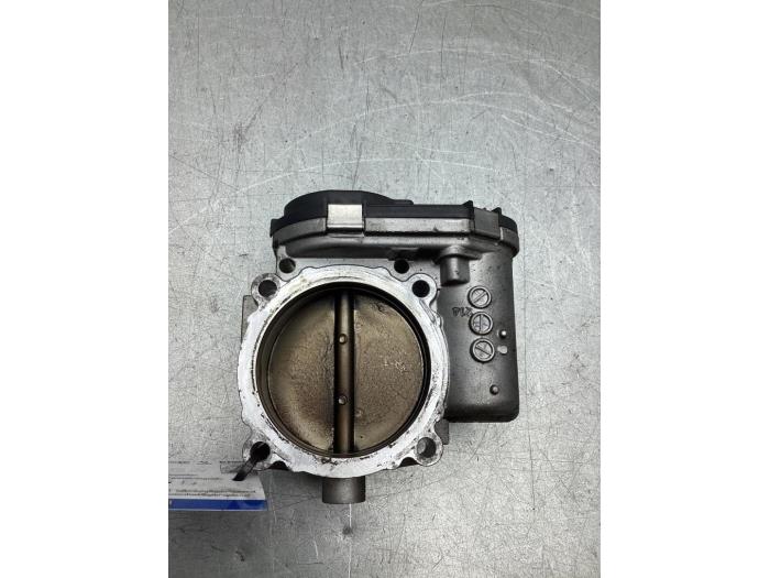 Gebruikte Gasklephuis Mercedes C (R205) 4.0 C-63 AMG V8 Biturbo Prijs € 125,00 Margeregeling aangeboden door Gebr Opdam B.V.