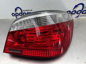 Gebruikte Achterlicht rechts BMW 5 serie (E60) 520i 24V Prijs € 50,00 Margeregeling aangeboden door Gebr Opdam B.V.
