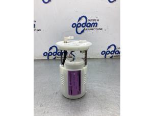 Gebruikte Benzinepomp Suzuki Ignis (MF) 1.2 Dual Jet 16V Prijs € 80,00 Margeregeling aangeboden door Gebr Opdam B.V.