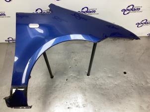 Gebruikte Voorscherm rechts Ford C-Max (DM2) 1.8 16V Prijs € 100,00 Margeregeling aangeboden door Gebr Opdam B.V.