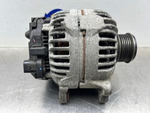 Gebruikte Alternator Volkswagen Caddy III (2KA,2KH,2CA,2CH) 1.9 TDI Prijs € 125,00 Margeregeling aangeboden door Gebr Opdam B.V.