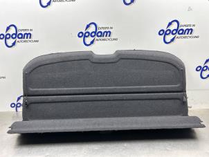 Gebruikte Hoedenplank Peugeot 3008 I (0U/HU) 1.6 VTI 16V Prijs € 125,00 Margeregeling aangeboden door Gebr Opdam B.V.