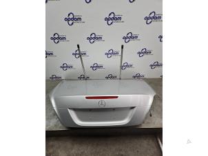 Gebruikte Achterklep Mercedes SLK (R171) 1.8 200 K 16V Prijs € 175,00 Margeregeling aangeboden door Gebr Opdam B.V.