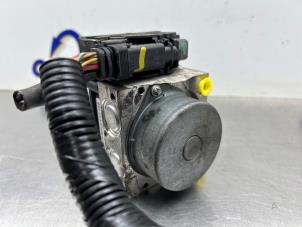 Gebruikte ABS Pomp Renault Kangoo Express (FW) 1.5 dCi 85 Prijs € 150,00 Margeregeling aangeboden door Gebr Opdam B.V.