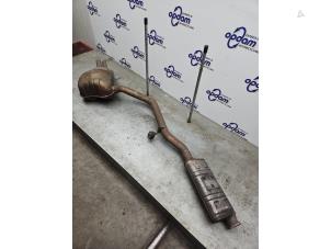 Gebruikte Uitlaat Midden + Einddemper Mercedes C Estate (S204) 1.6 C-180 16V BlueEfficiency Prijs € 175,00 Margeregeling aangeboden door Gebr Opdam B.V.