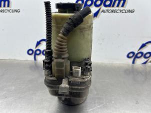 Gebruikte Pomp Servo Opel Vectra C GTS 2.2 DIG 16V Prijs € 100,00 Margeregeling aangeboden door Gebr Opdam B.V.