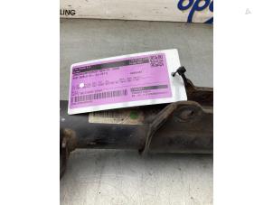 Gebruikte Schokdemperpoot rechts-voor Fiat Doblo Cargo (263) 1.3 MJ 16V Euro 4 Prijs € 50,00 Margeregeling aangeboden door Gebr Opdam B.V.