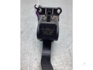 Gebruikte Gaspedaalpositie Sensor Mercedes Vito (447.6) 1.6 109 CDI 16V Prijs € 36,30 Inclusief btw aangeboden door Gebr Opdam B.V.