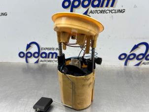 Gebruikte Tank element Pomp BMW 3 serie Touring (E91) 318d 16V Prijs € 60,00 Margeregeling aangeboden door Gebr Opdam B.V.