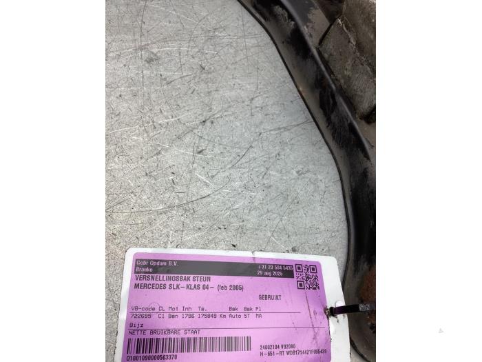 Gebruikte Versnellingsbak Steun Mercedes SLK (R171) 1.8 200 K 16V Prijs € 50,00 Margeregeling aangeboden door Gebr Opdam B.V.