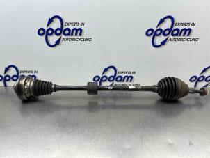 Gebruikte Aandrijfas rechts-voor Volkswagen Golf VII (AUA) 1.4 TSI 16V Prijs € 175,00 Margeregeling aangeboden door Gebr Opdam B.V.