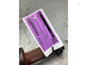 Gebruikte Steekas rechts-voor Mercedes Vito (447.6) 1.6 109 CDI 16V Prijs € 211,75 Inclusief btw aangeboden door Gebr Opdam B.V.