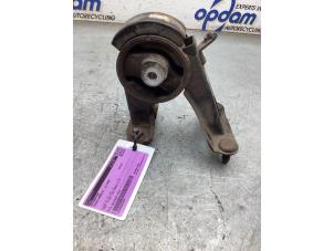 Gebruikte Motorrubber Toyota Auris (E15) 1.6 Dual VVT-i 16V Prijs € 20,00 Margeregeling aangeboden door Gebr Opdam B.V.