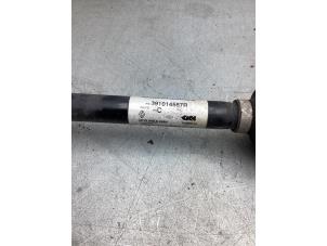 Gebruikte Steekas links-voor Renault Kadjar (RFEH) 1.3 TCE 140 FAP 16V Prijs € 150,00 Margeregeling aangeboden door Gebr Opdam B.V.