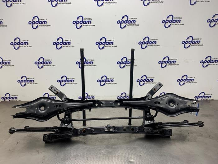 Gebruikte Subframe Kia Ceed Sportswagon (CDF) 1.5 T-GDI 16V Eco-Dynamics+ Prijs € 250,00 Margeregeling aangeboden door Gebr Opdam B.V.