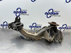 Gebruikte Fusee links-achter Mini Clubman (R55) 1.6 Cooper D Prijs € 90,00 Margeregeling aangeboden door Gebr Opdam B.V.