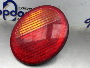 Gebruikte Achterlicht rechts Volkswagen New Beetle (1Y7) 2.0 Prijs € 40,00 Margeregeling aangeboden door Gebr Opdam B.V.