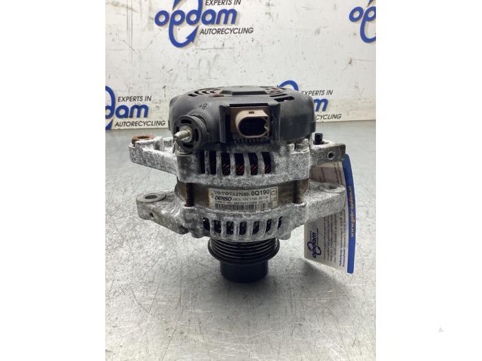 Gebruikte Alternator Toyota Aygo (B40) 1.0 12V VVT-i Prijs € 75,00 Margeregeling aangeboden door Gebr Opdam B.V.
