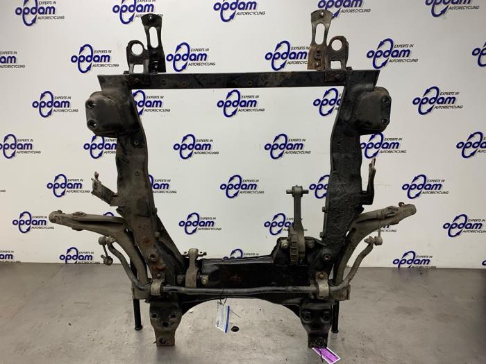 Gebruikte Subframe Alfa Romeo 159 (939AX) 2.2 JTS 16V Prijs € 250,00 Margeregeling aangeboden door Gebr Opdam B.V.