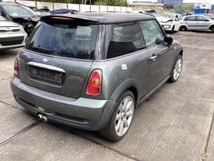 Gebruikte Achterlicht rechts Mini Mini Cooper S (R53) 1.6 16V Prijs € 35,00 Margeregeling aangeboden door Gebr Opdam B.V.